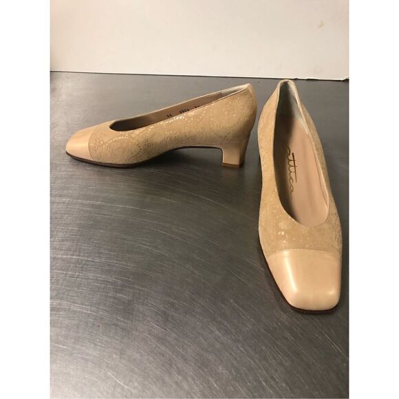 Attica Smart Women’s Italian Tan Pump Heels Size EU 37 (6.5) - Picture 2 of 11